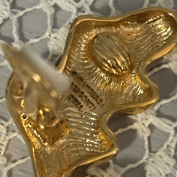Francesca Vintage Visconti Clip Earrings - Signed, Acorns/Leaves, Italy - Picture 4 of 5